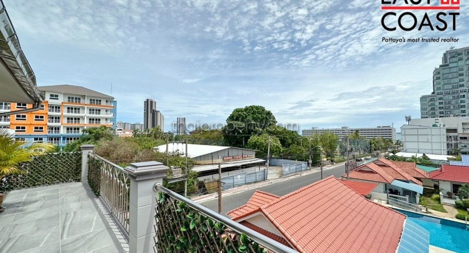 For sale 2 ベッドルーム condo in Bang Lamung, Chonburi