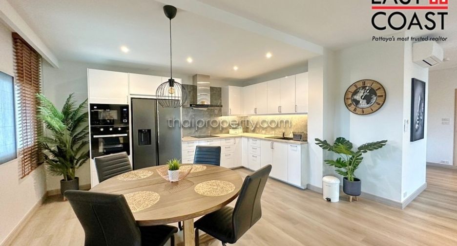 For sale 2 ベッドルーム condo in Bang Lamung, Chonburi