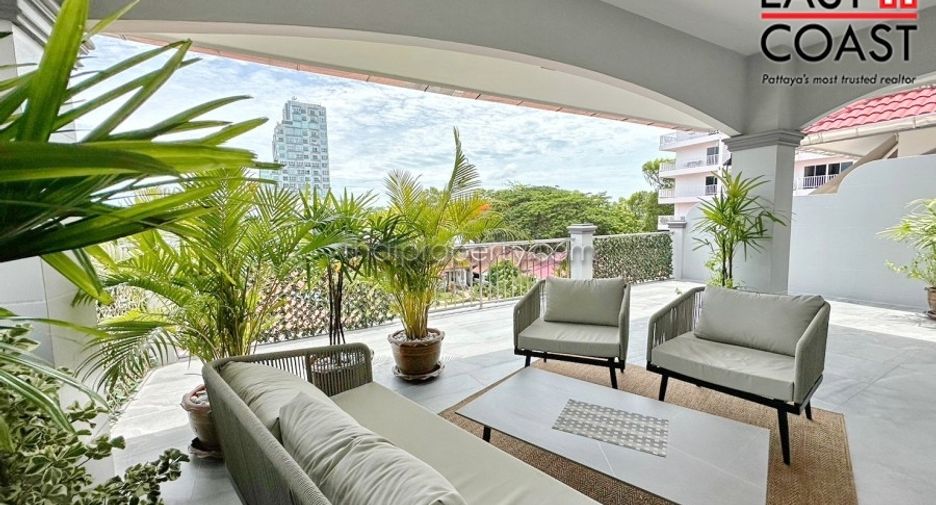 For sale 2 ベッドルーム condo in Bang Lamung, Chonburi