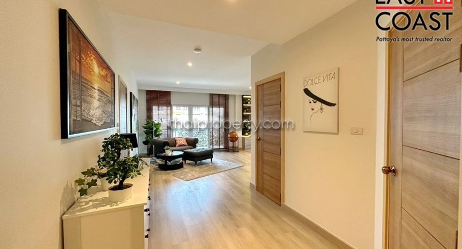 For sale 2 ベッドルーム condo in Bang Lamung, Chonburi
