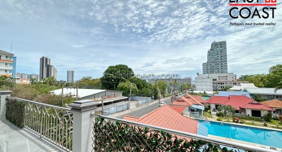 For sale 2 ベッドルーム condo in Bang Lamung, Chonburi
