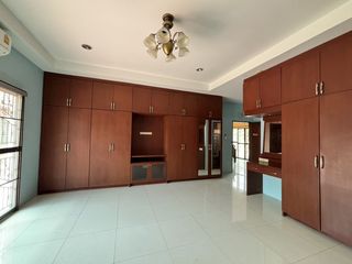 For sale 5 bed house in Sattahip, Chonburi