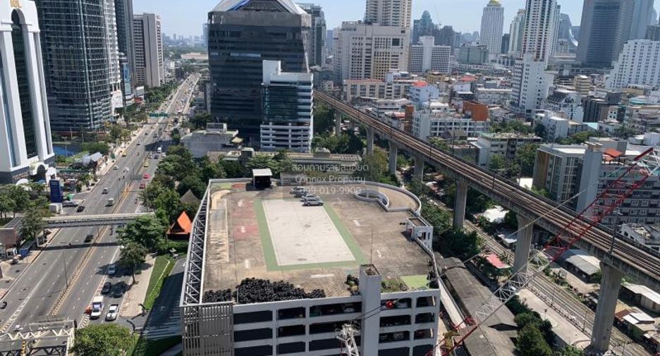 For rent 2 bedrooms condo in Ratchathewi, Bangkok