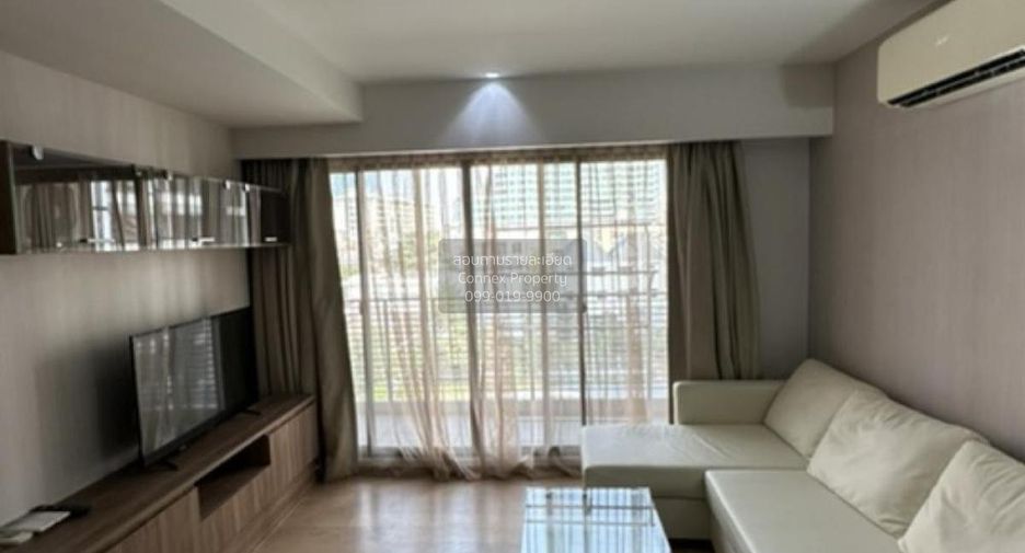 For rent 2 bedrooms condo in Watthana, Bangkok
