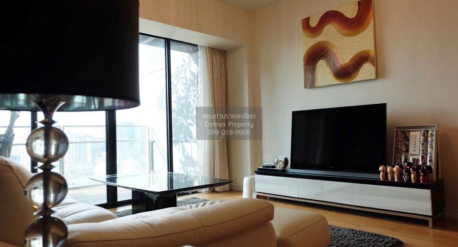 For rent 2 bedrooms condo in Sathon, Bangkok