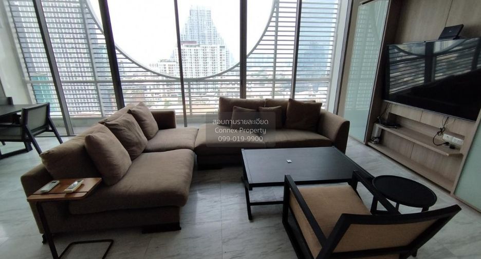 For rent 4 bedrooms condo in Bang Rak, Bangkok