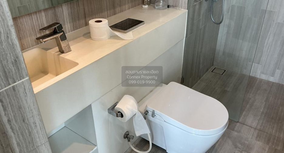 For rent 4 bedrooms condo in Bang Rak, Bangkok