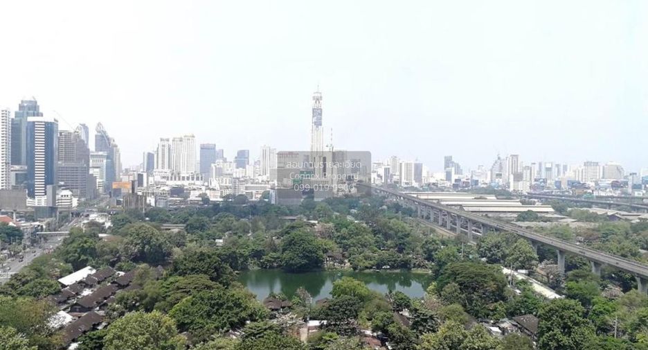 For rent 2 bedrooms condo in Watthana, Bangkok