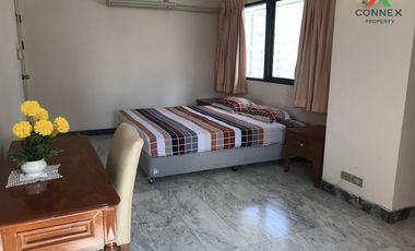 For rent 2 bedrooms condo in Pathum Wan, Bangkok
