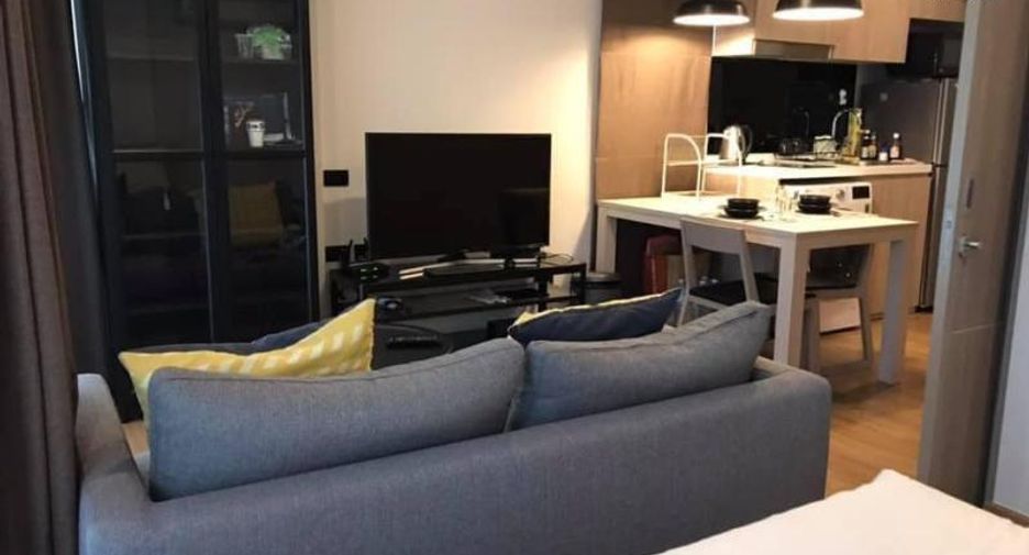 For rent 1 bed condo in Phaya Thai, Bangkok