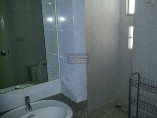 For rent 2 bedrooms condo in Ratchathewi, Bangkok