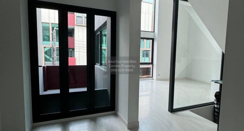 For rent 2 bedrooms house in Suan Luang, Bangkok