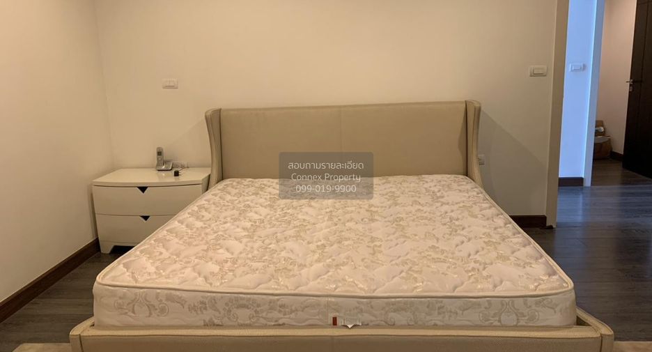 For rent 3 bedrooms condo in Khlong Toei, Bangkok