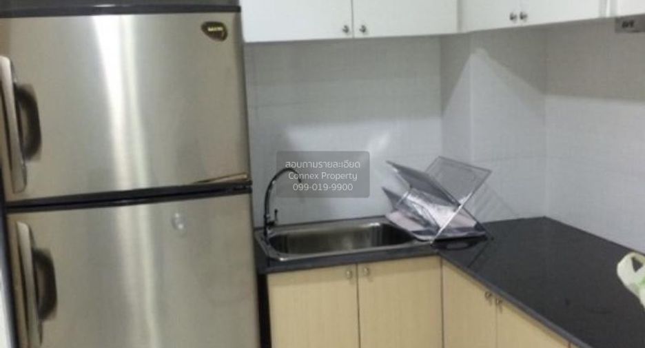 For rent 2 bedrooms condo in Phaya Thai, Bangkok