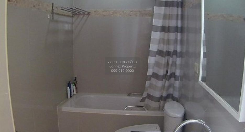 For rent 2 bedrooms condo in Si Racha, Chonburi