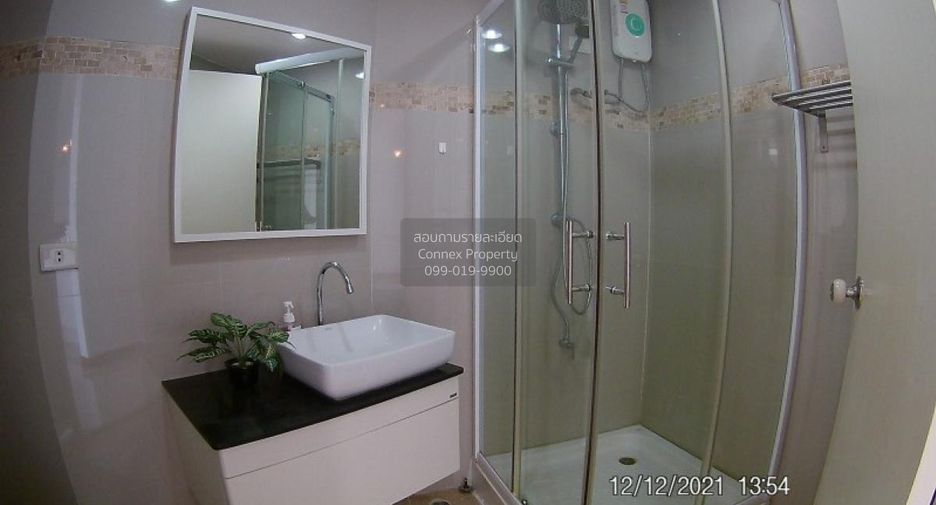 For rent 2 bedrooms condo in Si Racha, Chonburi
