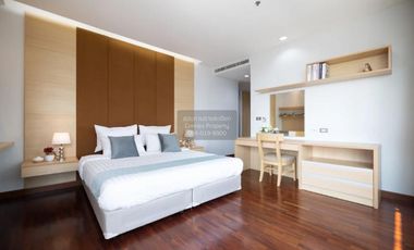 For rent 3 bedrooms apartment in Khlong Toei, Bangkok