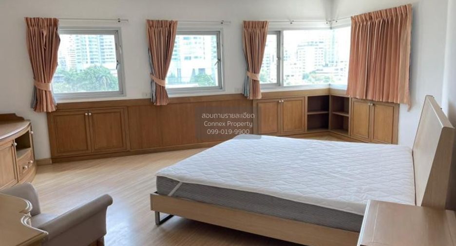For rent 3 bedrooms apartment in Khlong Toei, Bangkok