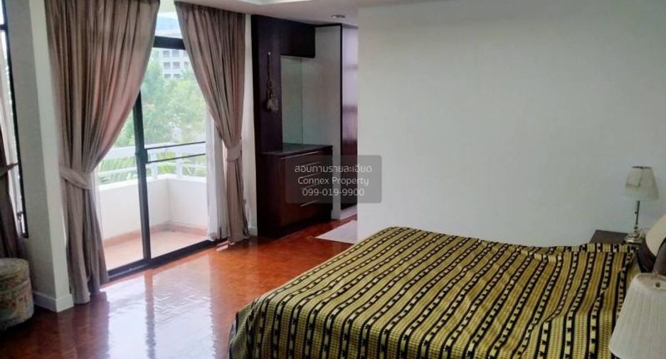 For rent 3 bedrooms apartment in Khlong Toei, Bangkok