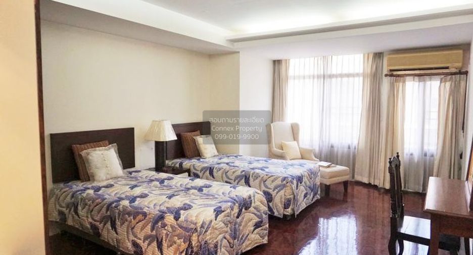 For rent 3 bedrooms apartment in Khlong Toei, Bangkok