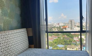 À louer 2 chambres condo à Watthana, Bangkok