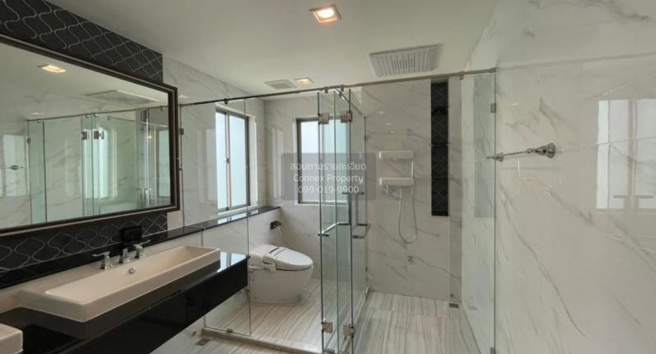 Casa en alquiler de 4 habitaciones en Lat Krabang, Bangkok