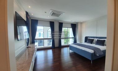 Haus zur Miete mit 4 Zimmer in Lat Krabang, Bangkok
