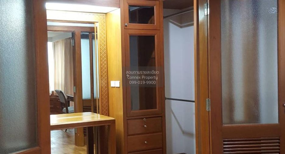 For rent 2 bedrooms apartment in Sathon, Bangkok