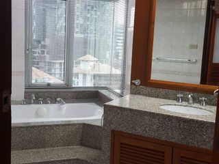 Аренда 2 спальни апартаменты в Сатхон, Бангкок
