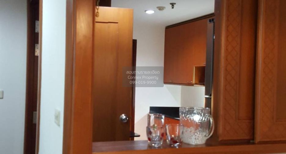 For rent 2 bedrooms apartment in Sathon, Bangkok