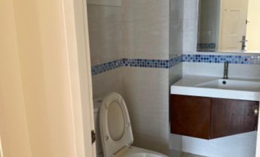 For sale 1 Beds condo in Phaya Thai, Bangkok