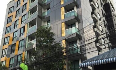 For sale 1 bed condo in Khlong Toei, Bangkok
