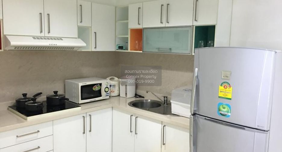 For rent 2 bedrooms condo in Watthana, Bangkok