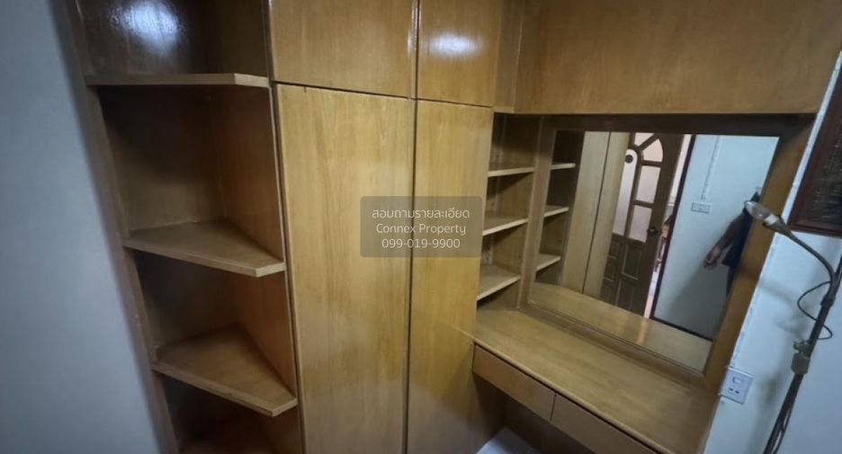 Wohnung zur Miete mit 2 Zimmer in Watthana, Bangkok