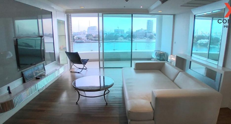 For sale 2 Beds condo in Dusit, Bangkok