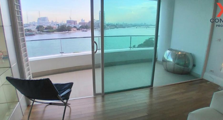 For sale 2 Beds condo in Dusit, Bangkok