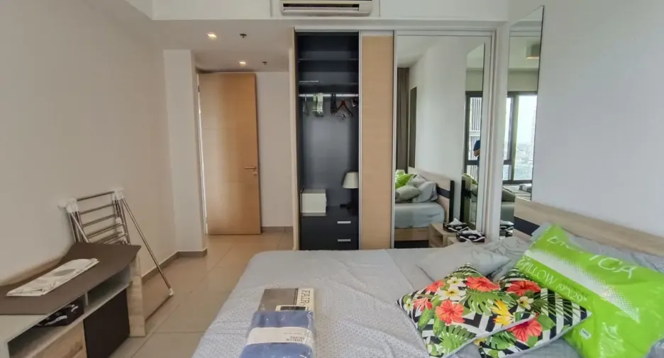 For rent and for sale 1 bed condo in Khlong Toei, Bangkok