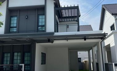 For rent 4 bed house in Bang Phli, Samut Prakan
