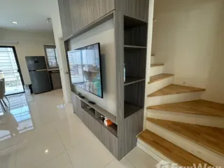 For rent 3 bed condo in Prawet, Bangkok