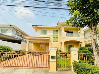 For sale 3 Beds house in Saphan Sung, Bangkok