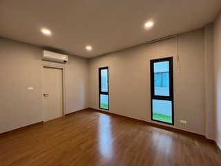 For rent 4 bed house in Bang Phli, Samut Prakan