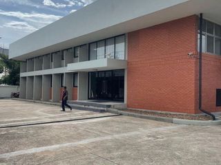 For rent warehouse in Mueang Samut Prakan, Samut Prakan