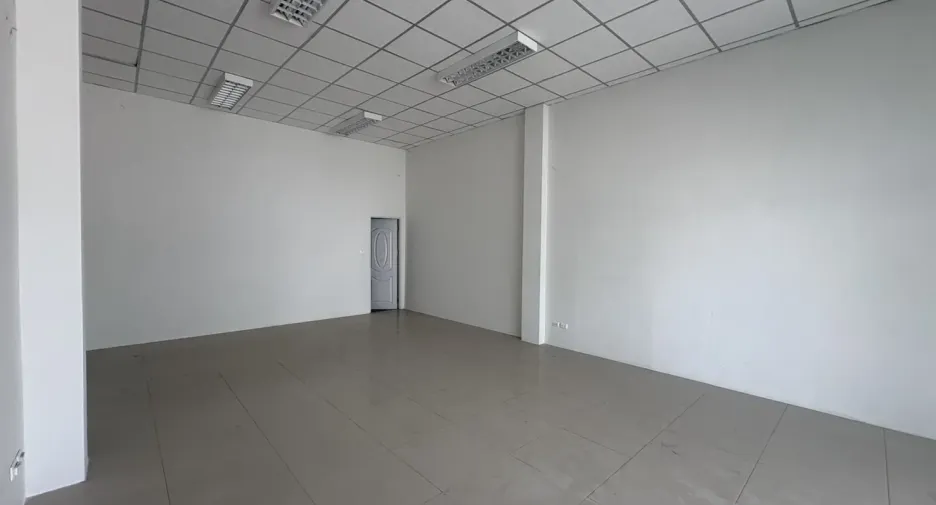For rent warehouse in Phra Samut Chedi, Samut Prakan
