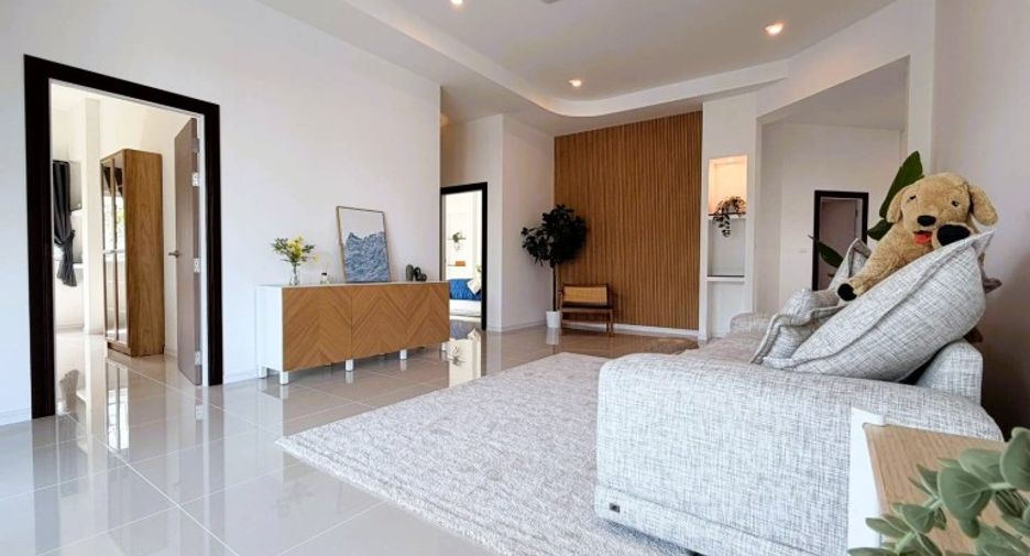 For sale 3 bedrooms house in East Pattaya, Pattaya