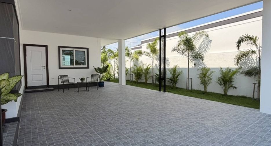 For sale 3 bedrooms house in East Pattaya, Pattaya
