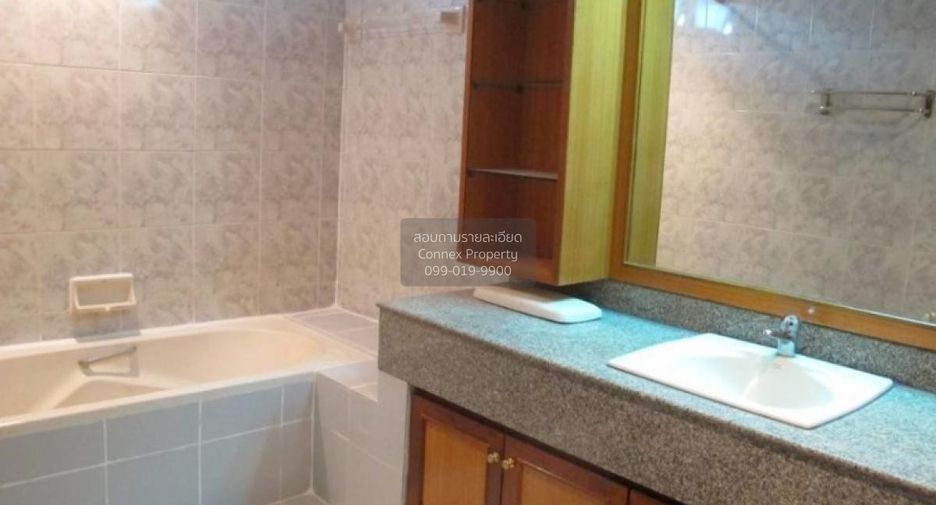 Apartamento en alquiler de 3 habitaciones en Watthana, Bangkok