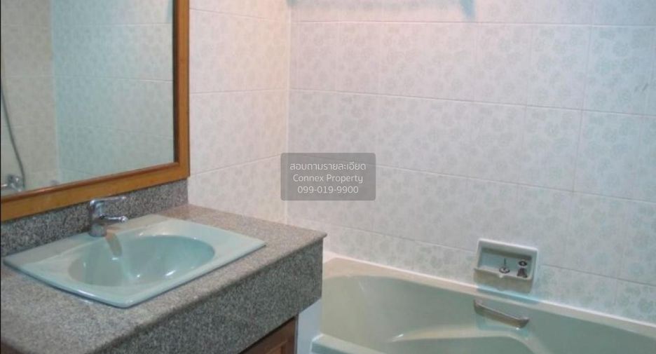 Apartamento en alquiler de 3 habitaciones en Watthana, Bangkok