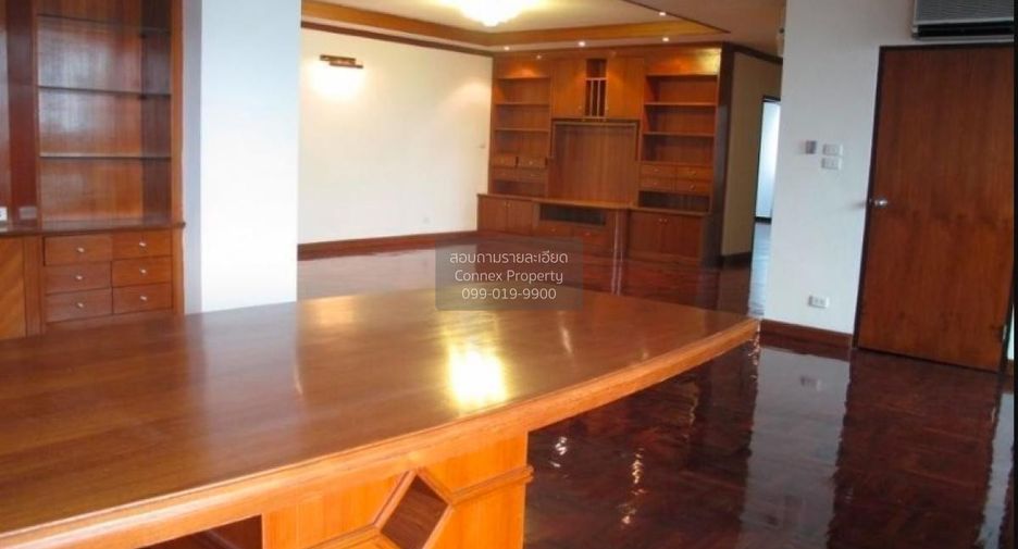 Apartamento en alquiler de 3 habitaciones en Watthana, Bangkok
