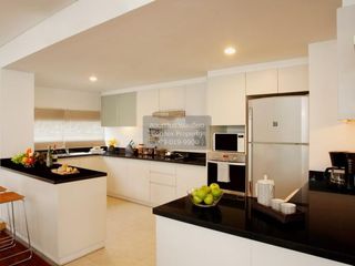 Apartamento en alquiler de 3 habitaciones en Watthana, Bangkok