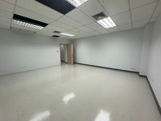 For rent 1 bed office in Bang Rak, Bangkok